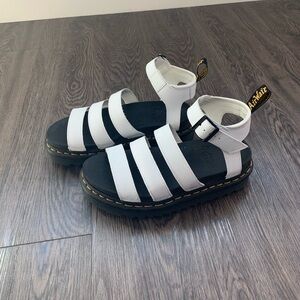 Blaire Hydro Leather Strap Sandles